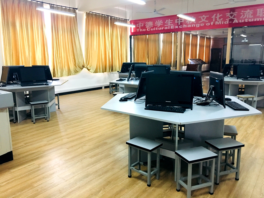 電商實訓(xùn)室 (1).jpg